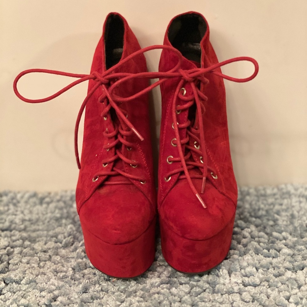 Red Wedges - Picture 2 of 2